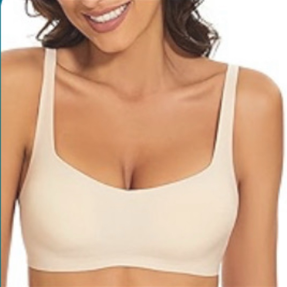 Nwt. Ruby ribbon seamless bra